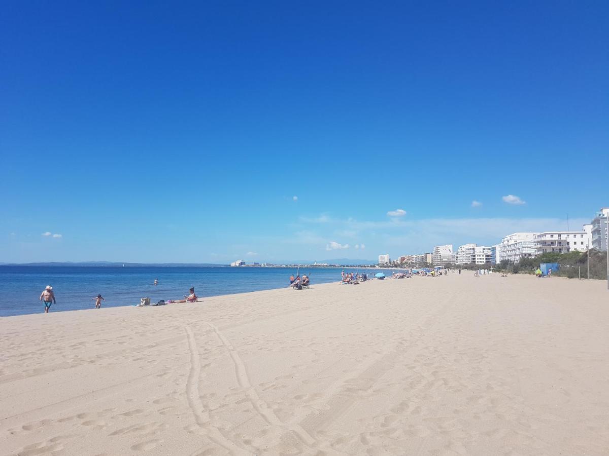Beautiful Loft, Huge Sunny Terrace, View Over The Beach And Sea Ρόζες Εξωτερικό φωτογραφία